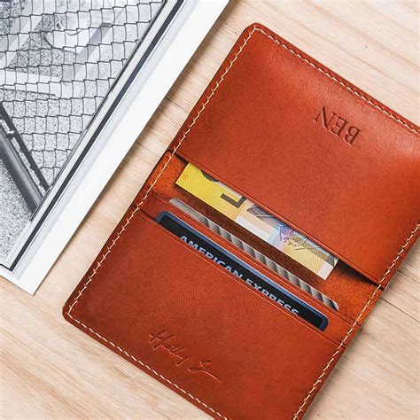 most beautiful men wallet brand.